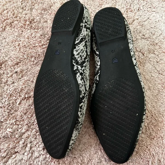 Rothy's Black and White Python Loafers - Picture 4 of 8